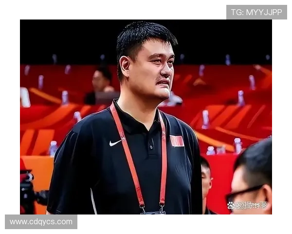 伯德与姚明的篮球传奇:跨越时代的友谊与对决 伯德与姚明的篮球传奇:跨越时代的友谊与对决